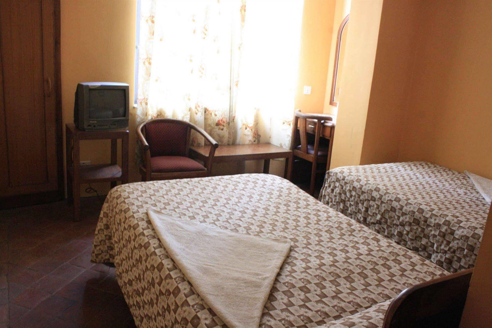 Heritage Home Hotel And Guest House Katmandou Extérieur photo
