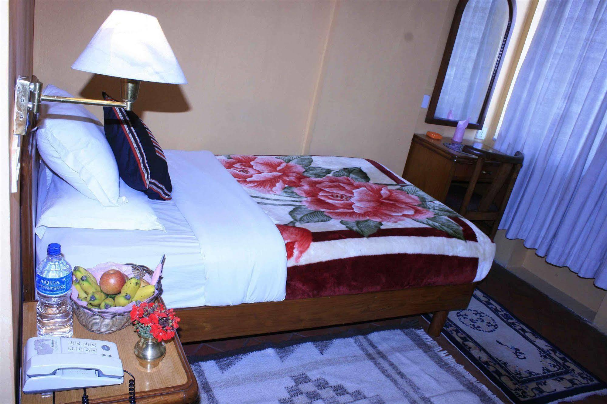 Heritage Home Hotel And Guest House Katmandou Extérieur photo