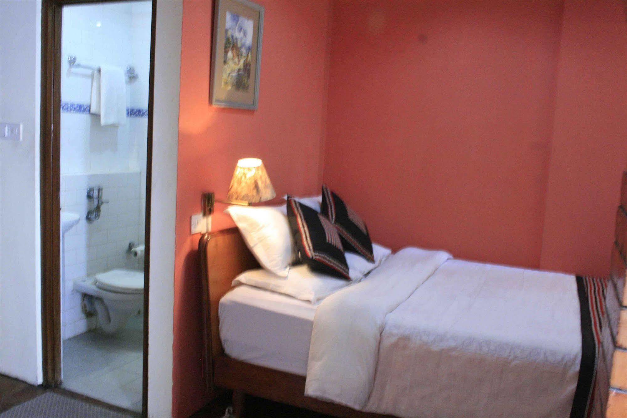 Heritage Home Hotel And Guest House Katmandou Extérieur photo