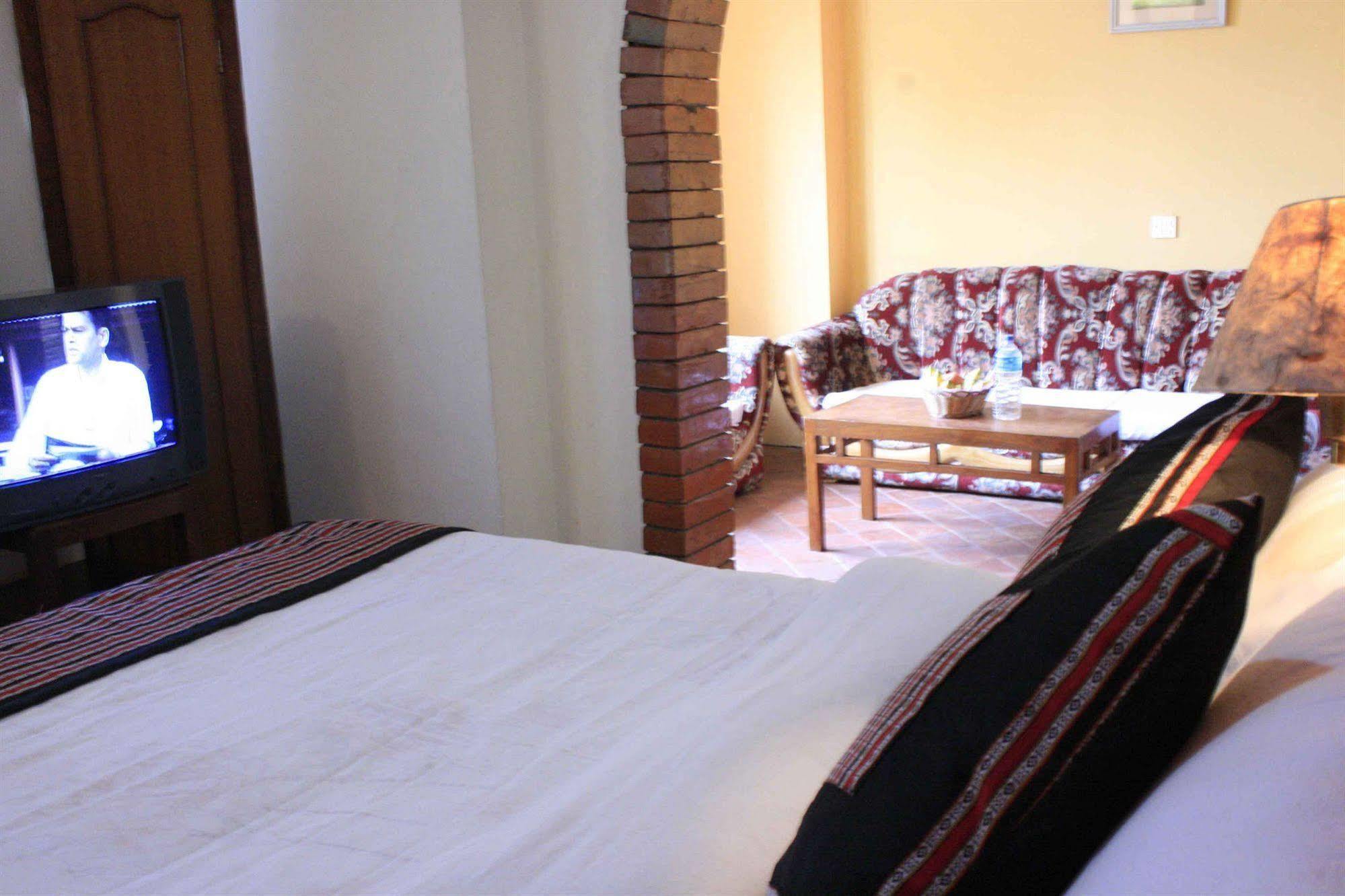 Heritage Home Hotel And Guest House Katmandou Extérieur photo