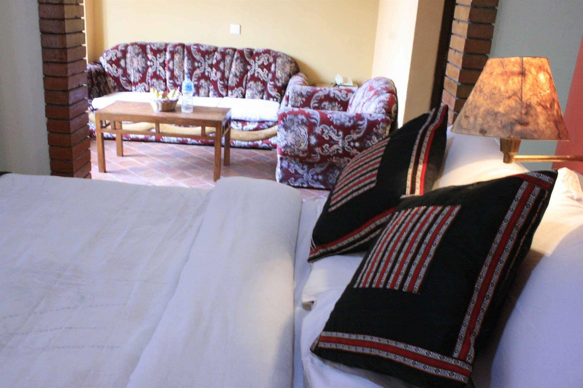Heritage Home Hotel And Guest House Katmandou Extérieur photo